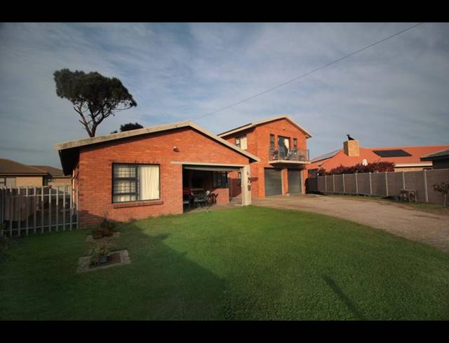 5 BEDROOM HOUSE FOR SALE IN FRAAIUITSIG